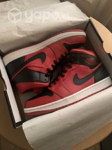 Air Jordan 1 Mid
