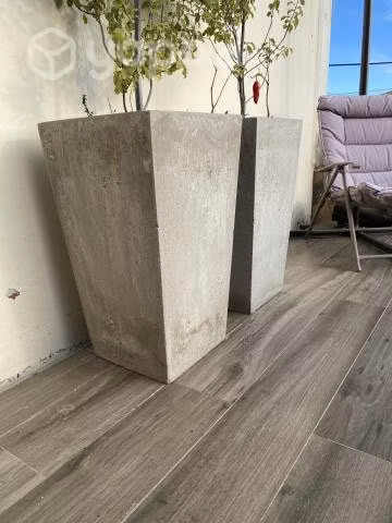 2 Maceteros de cemento - Imagen 2