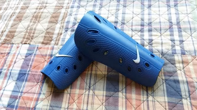 Canilleras Nike