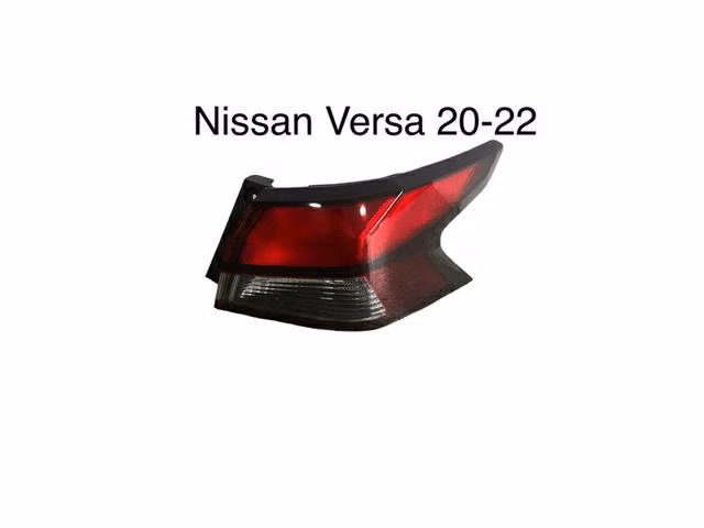 Foco trasero RH Nissan Versa 2020 2022