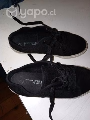 Calzados, ropa y parkas