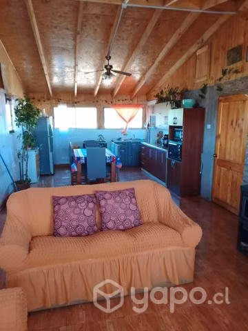 Terreno con casa y cabaña incluida