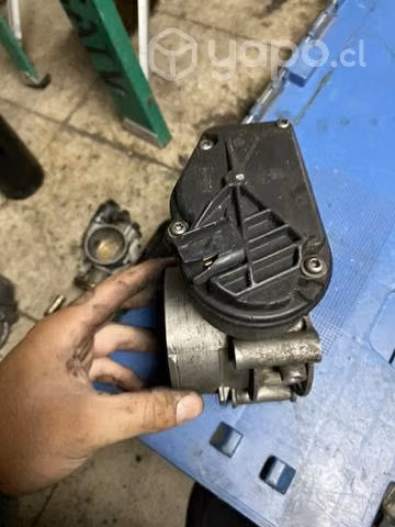 Cuerpo de aceleración Ford Explorer 3.5