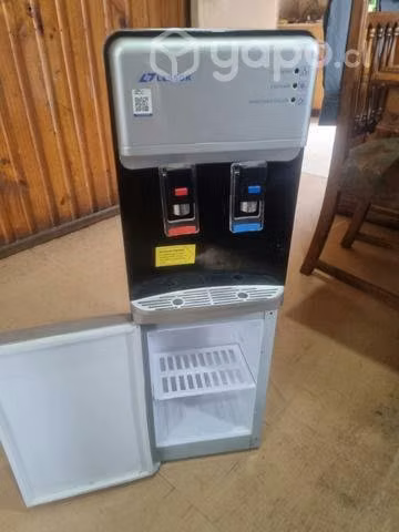 Dispensador de agua en perfecto estado!
