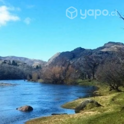 Se vende terreno 8 hectáreas con orilla rio