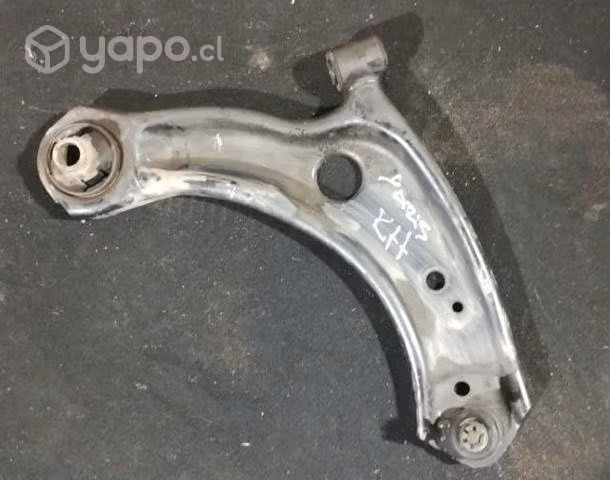 Bandeja Rh Toyota New Yaris