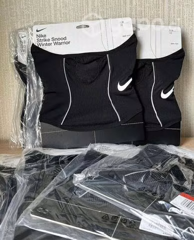 Cuellos Nike