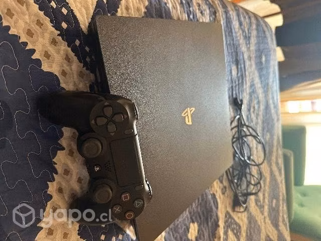 Ps4 pro 1 tb + control