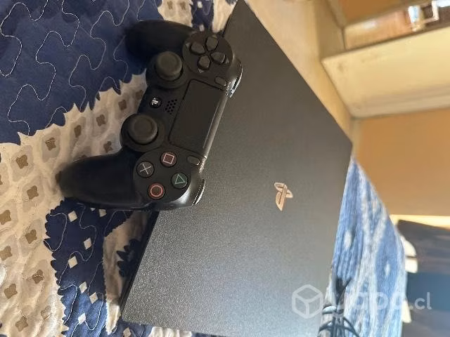 Ps4 pro 1 tb + control