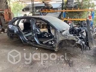 Carroceria dano trompa techo cola Toyota Rav 2021