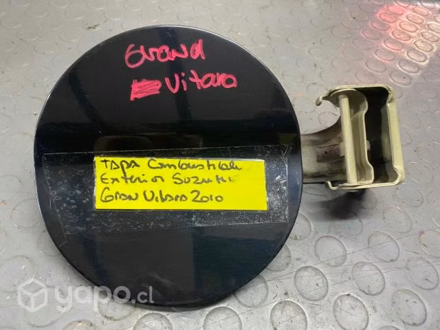 Tapa exterior combustible Suzuki Gran Vitara 2010