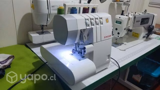 Máquina de coser Overlock Singer