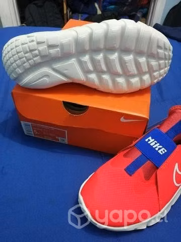 Zapatilla nike flex runner 2, talla 5Y (23.5 cm) - Imagen 5