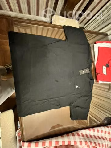 Polera Jordan nueva