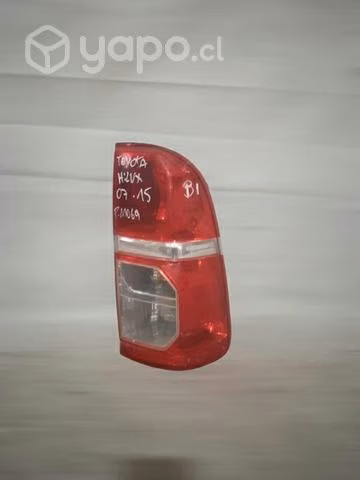 Foco trasero rh Toyota hilux 2007-2015