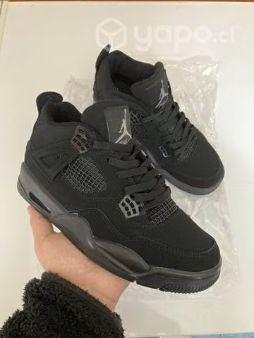Jordan retro 4 black cat