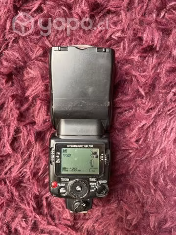 NIKON Flash SB700