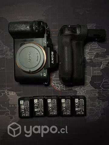 Sony A7SII + 5 BATERÍAS Y UN GRIP