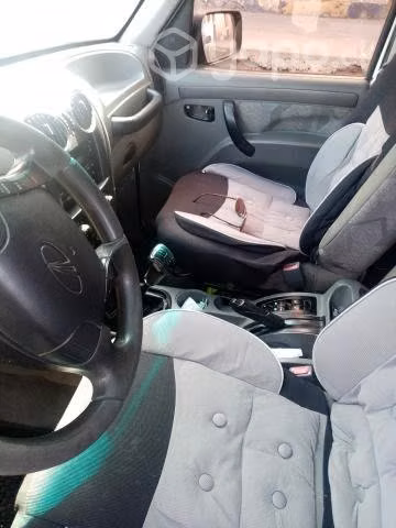 Vendo mahindra scorpio buena maquina