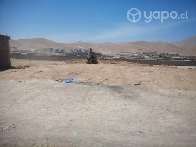 Terreno en avenida las parcelas