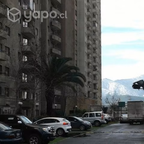 Arriendo pieza amoblada en un Condominio