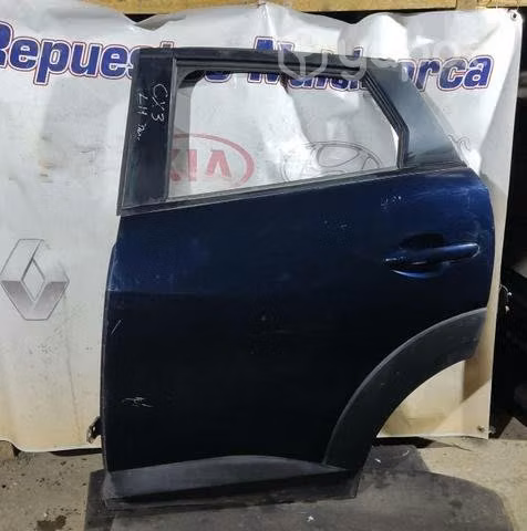 Puerta trasera izquierda Mazda Cx3 solo lata