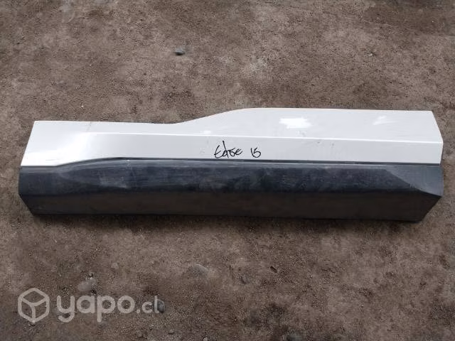 Moldura puerta trasera Ford Edge 2015