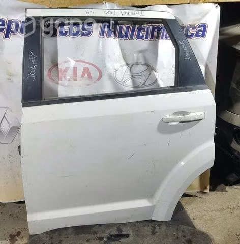 Puerta trasera izquierda Dodge Journey sin vidrio