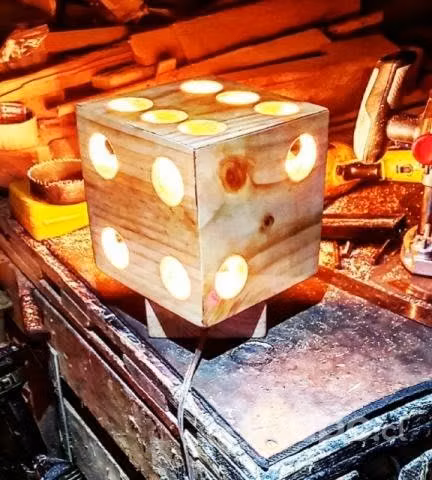 Lámpara/ Forma de Dado