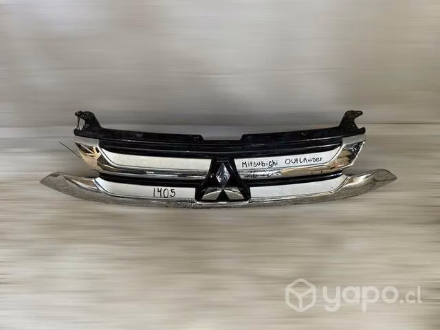 Máscara Mitsubishi outlander 2016 2021