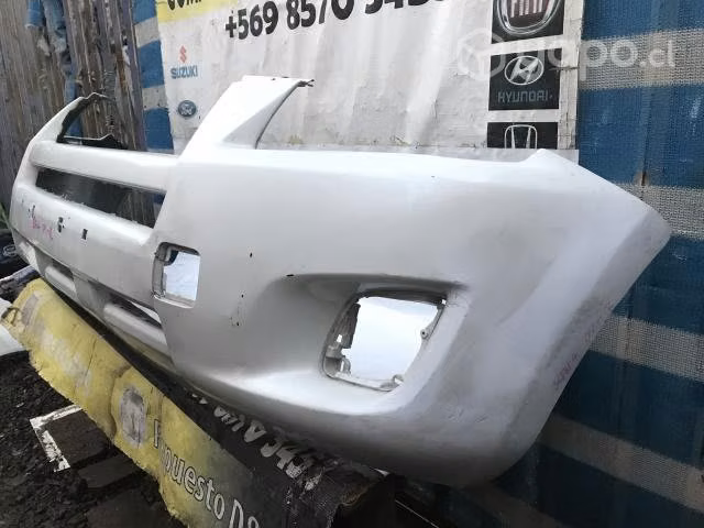 Parachoque delantero Toyota RAV4