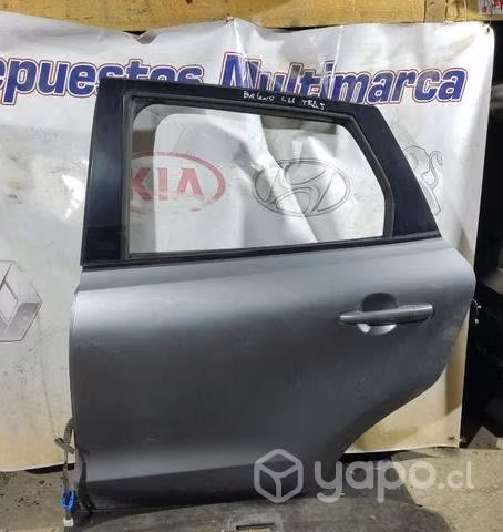 Puerta trasera izquierda Suzuki Baleno Gls sin vid