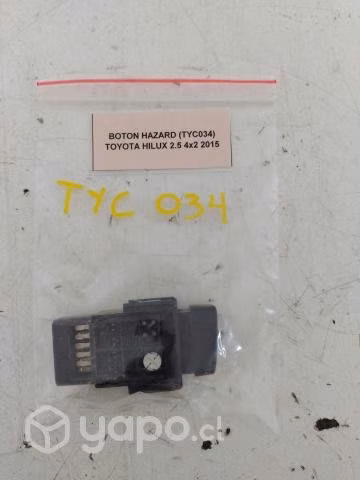 Boton Hazard (TYC034) Toyota Hilux 2.5 4x2 2015