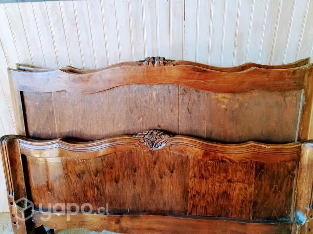 Camas antiguas de madera