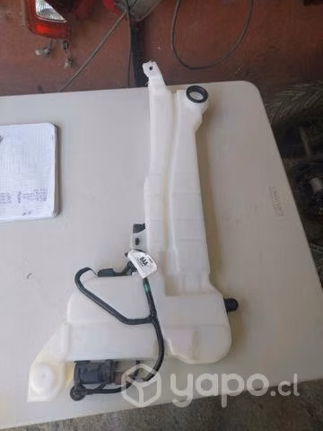 Ford explorer deposito limpia agua parabrisas