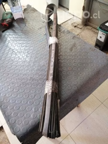 Goma vidrio pta del izq Nissan Np300 2018