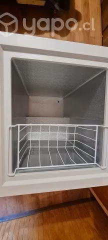 Congeladora semi nueva *marca (mademsa )