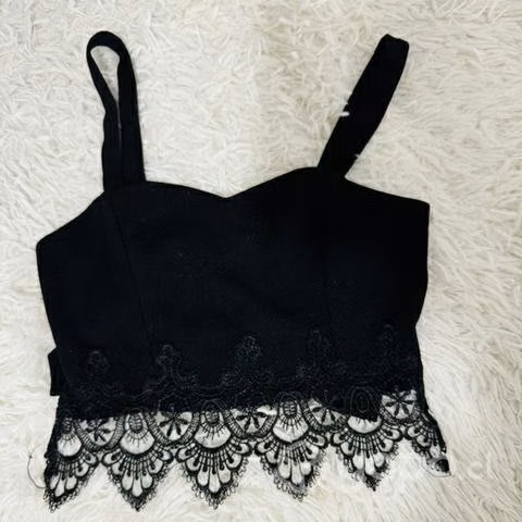 Poleras a $5.000 cada una!