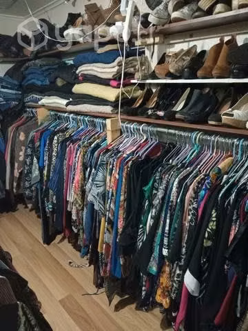Carteras,bolsos,mochilas ,calzado,y ropa mujer