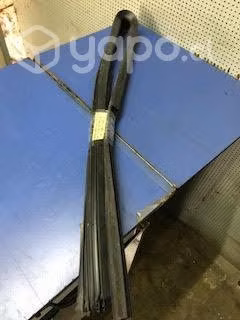 Goma vidrio puerta delantera derecha Nissan NP300