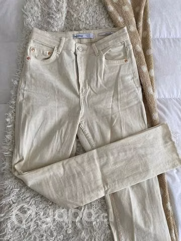 Jeans flare BERSHKA - Imagen 4