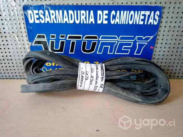 Goma contorno pilar tras der Chevrolet N300 2016