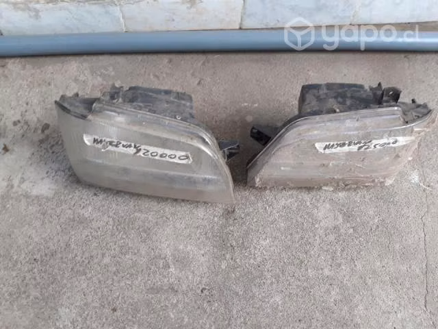 Optico piloto suzuki mastervan 2004