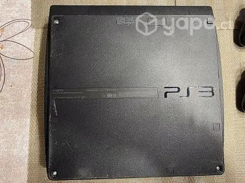 Play Station 3 - 160GB - 2 Controles - CECH-2511A