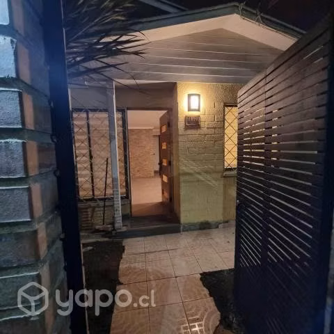 En Condominio, Linda Casa Remodelada