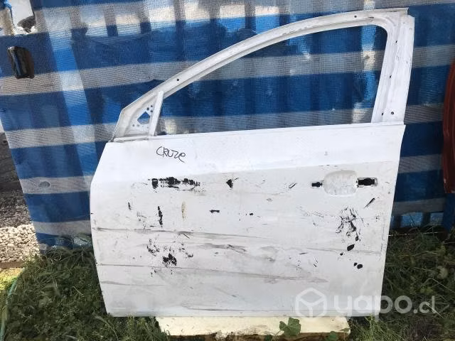 Puerta delantera izquierda Chevrolet Cruze