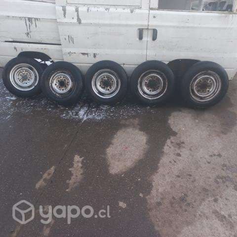 Neumaticon con llanta 165/70 R13 - Imagen 3