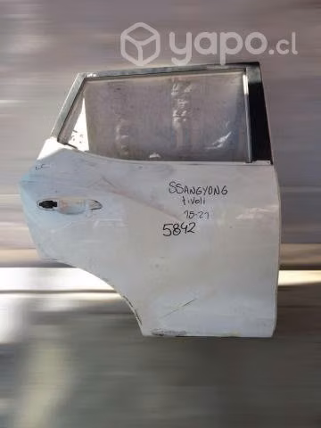 Puerta trasera rh ssangyong tivoli 2015-2021