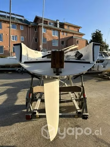 Velero Ideal 18