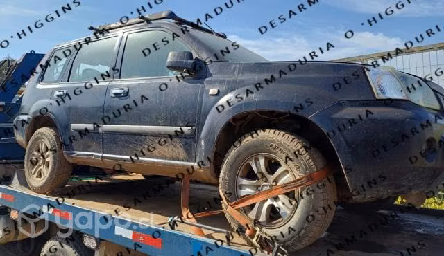 Nissan X-Trail 2011 2.5 Tapabarro derecho